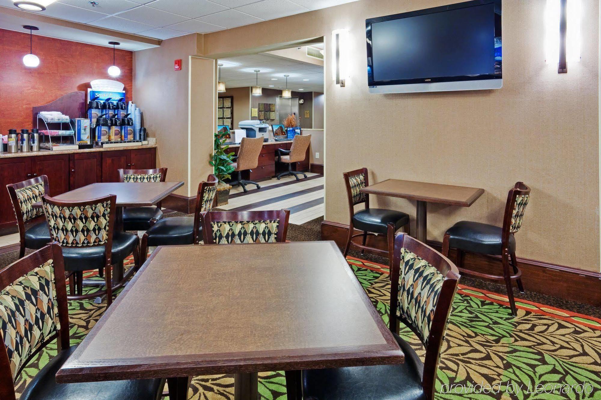 Holiday Inn Express Harrisburg East By Ihg Exterior photo
