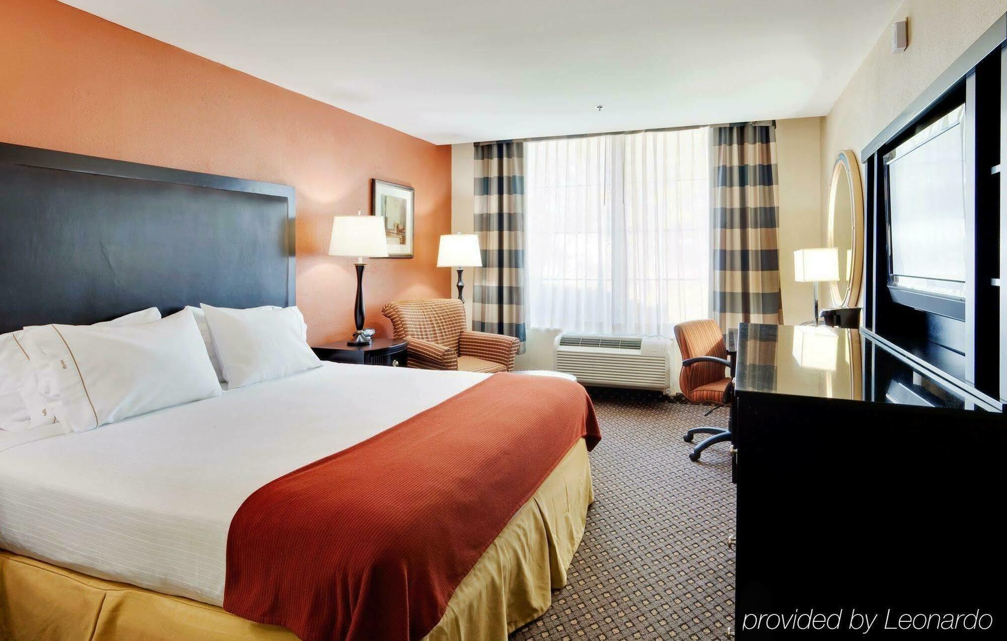Holiday Inn Express Harrisburg East By Ihg Room photo
